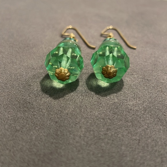 Green Austrian 3 Crystal Earrings - Picture 4 of 4